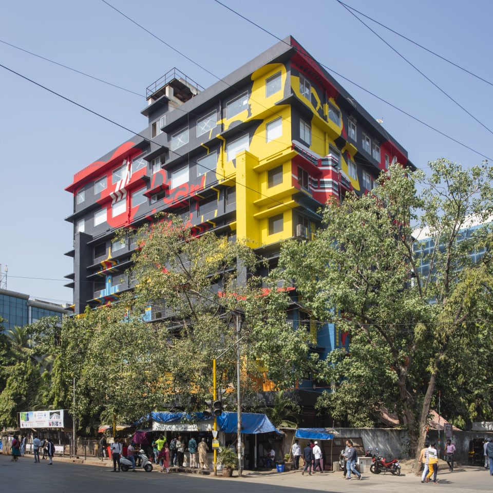 India streetart in mumbai